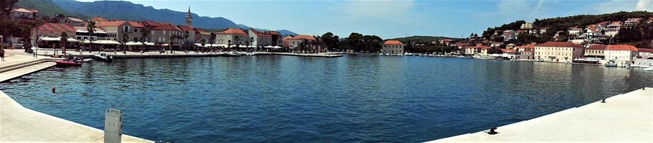 Apartments Skrivaneli Jelsa  Exterior photo